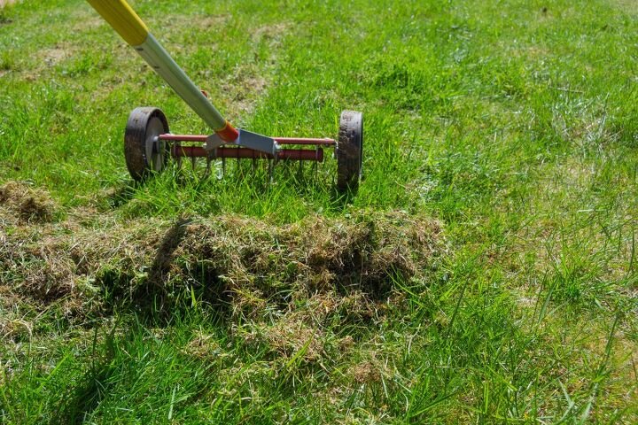 How To Aerate Your Lawn Manually By Hand